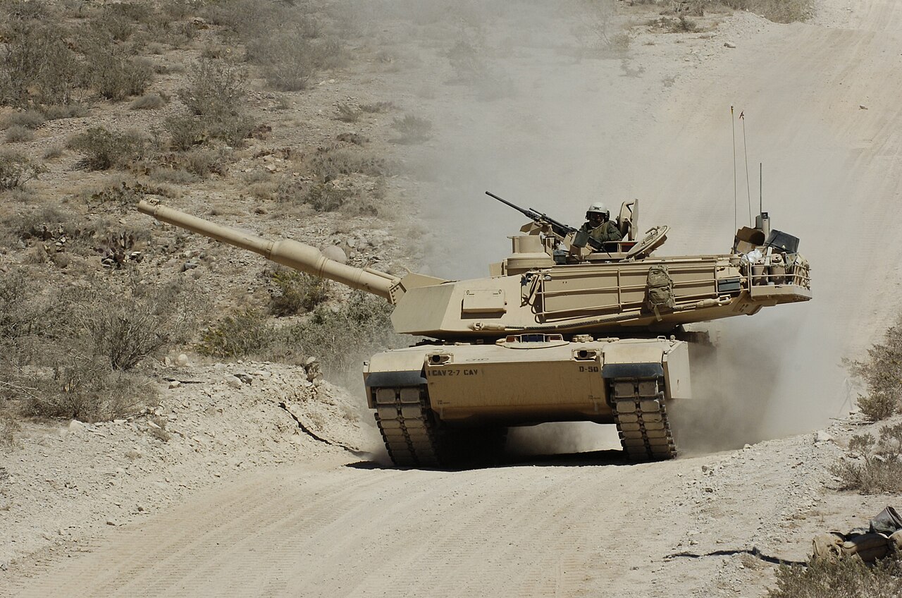 1280px-Abrams_Tank_at_the_Dona_Anna_Range.jpg