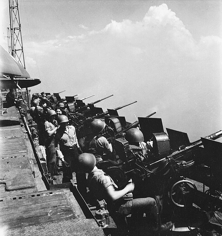 848px-CV-12_20mm_1945.jpg