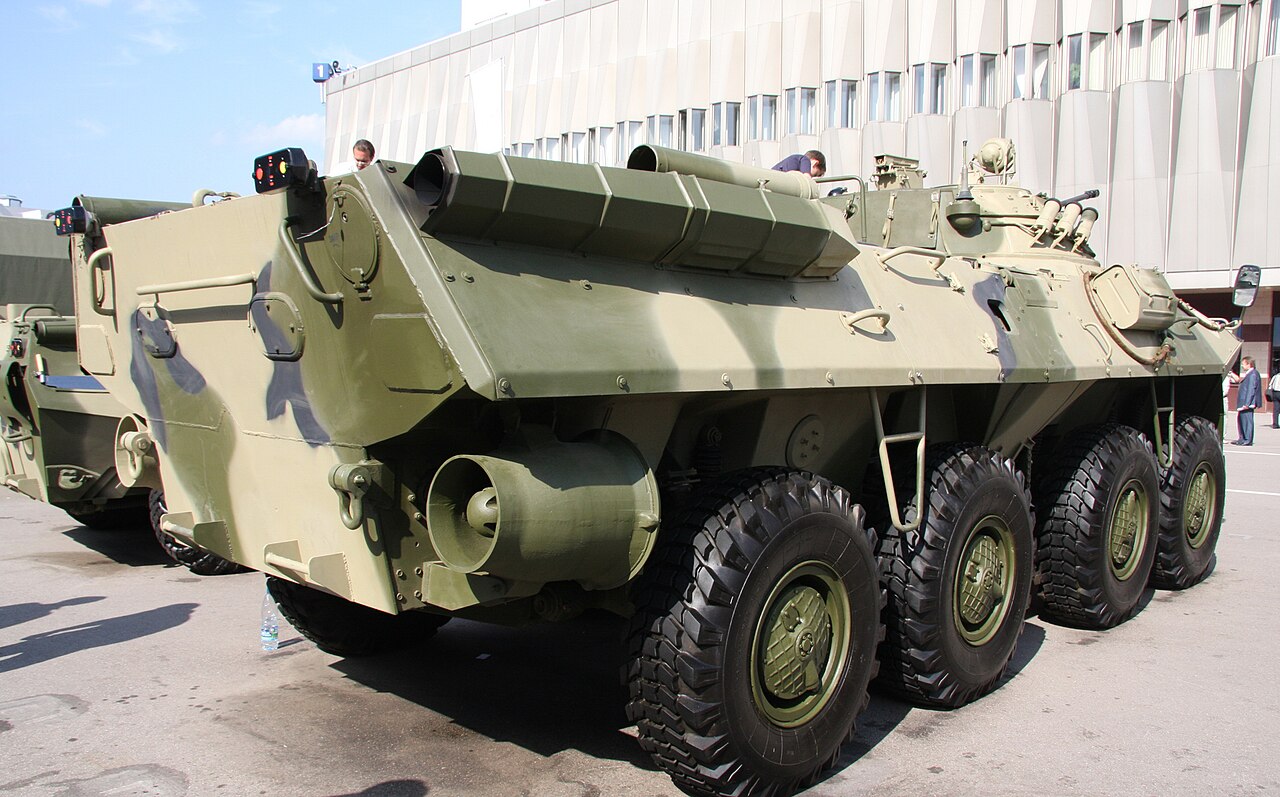 1280px-BTR-90_%287%29.jpg