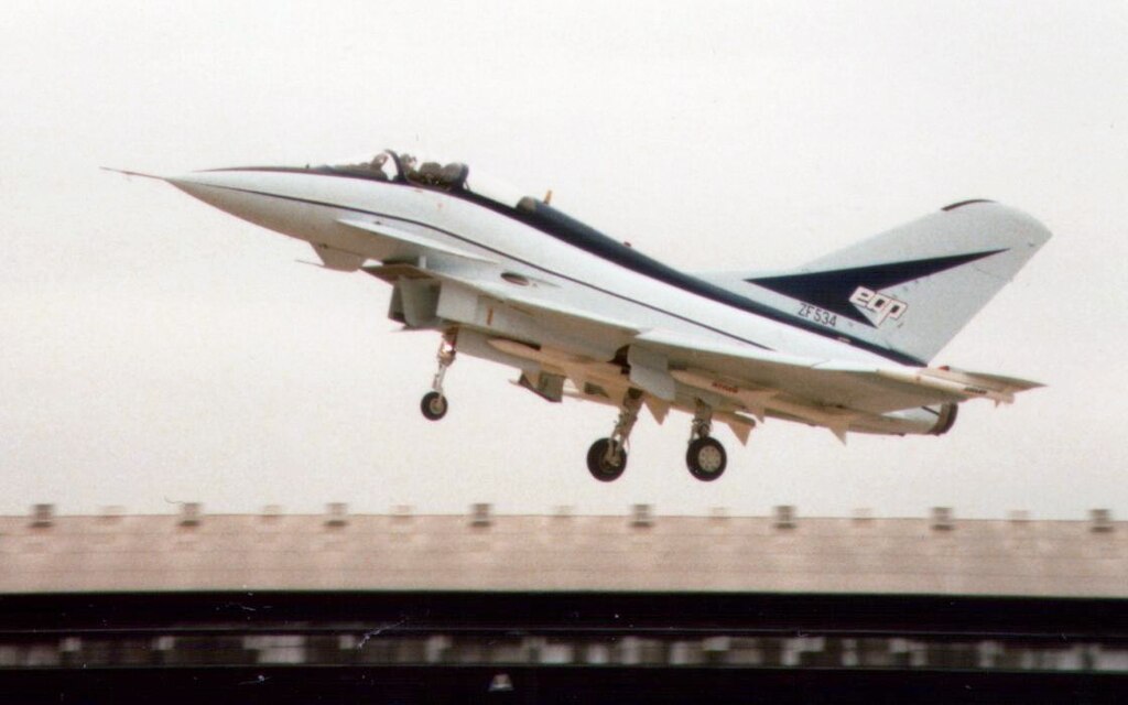 1024px-British_Aerospace_EAP_at_the_Farnborough_Air_Show%2C_1986.jpg