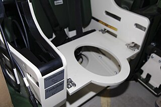 320px-Toilettensitzmodul_im_GTK_Boxer.jpg