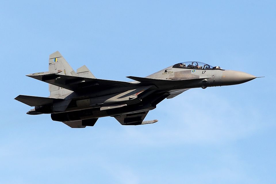 960px-Su30mkm_flying_at_lima_5.jpg