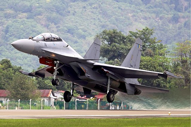 640px-Su30mkm_takeoff_at_lima.jpg