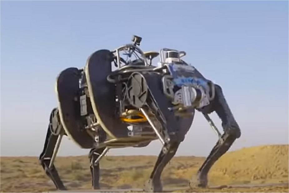 China_has_developed_a_four_legged-robot_design_to_support_soldiers_on_the_field_925_001.jpg