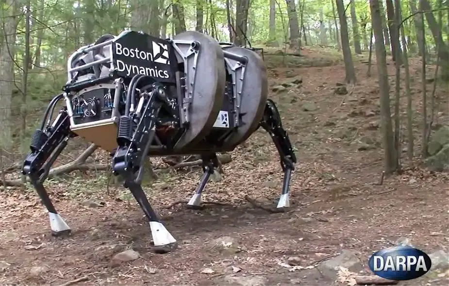 China_has_developed_a_four_legged-robot_design_to_support_soldiers_on_the_field_925_002.jpg