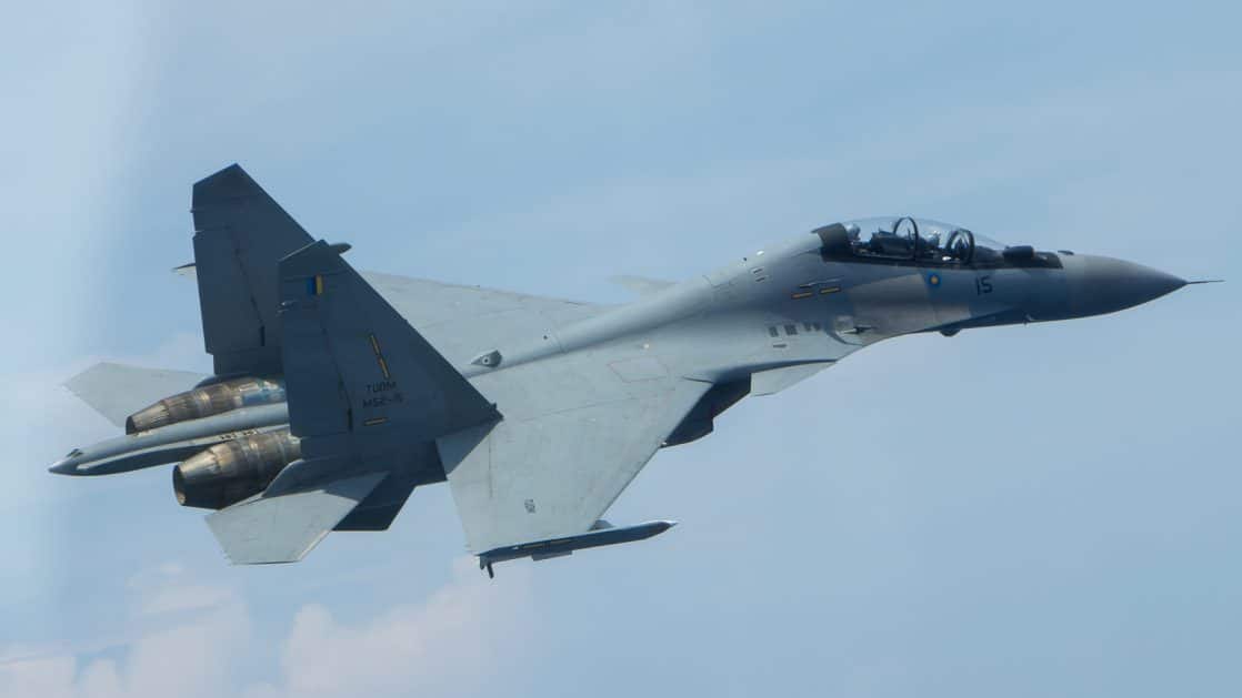 Royal_Malaysian_Air_Force_Sukhoi_Su-30MKM_over_the_South_China_Sea_in_May_2015-1118x629.jpg